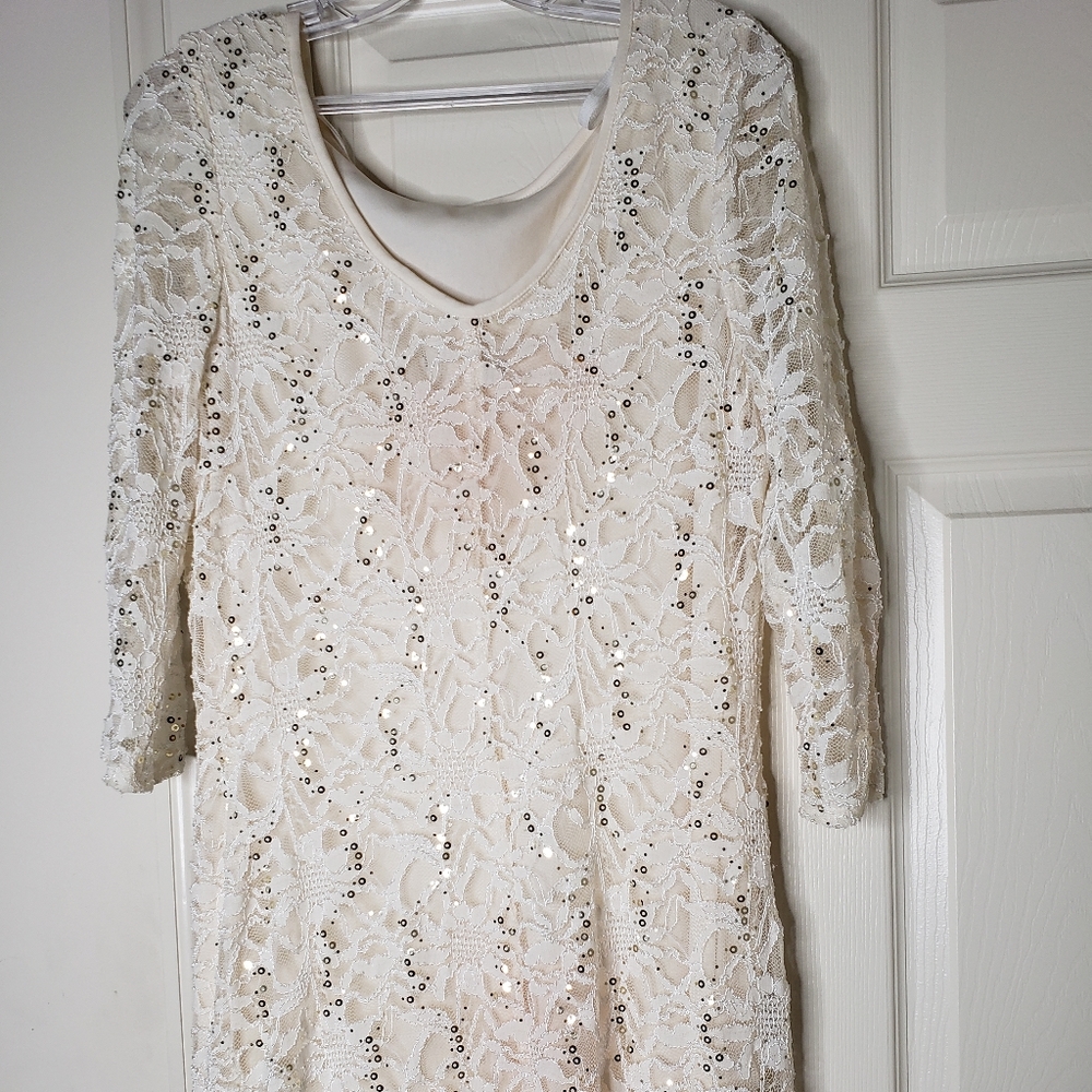 Dress - Picture 2 of 3